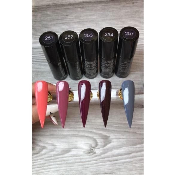 Gel Nail Polish - DN252 