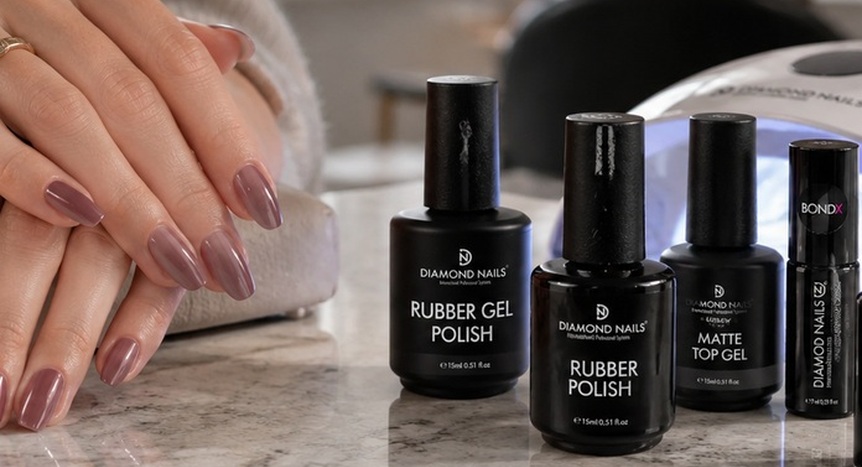 Gli smalti semipermanenti Diamond Nails conquistano i saloni e l’uso domestico